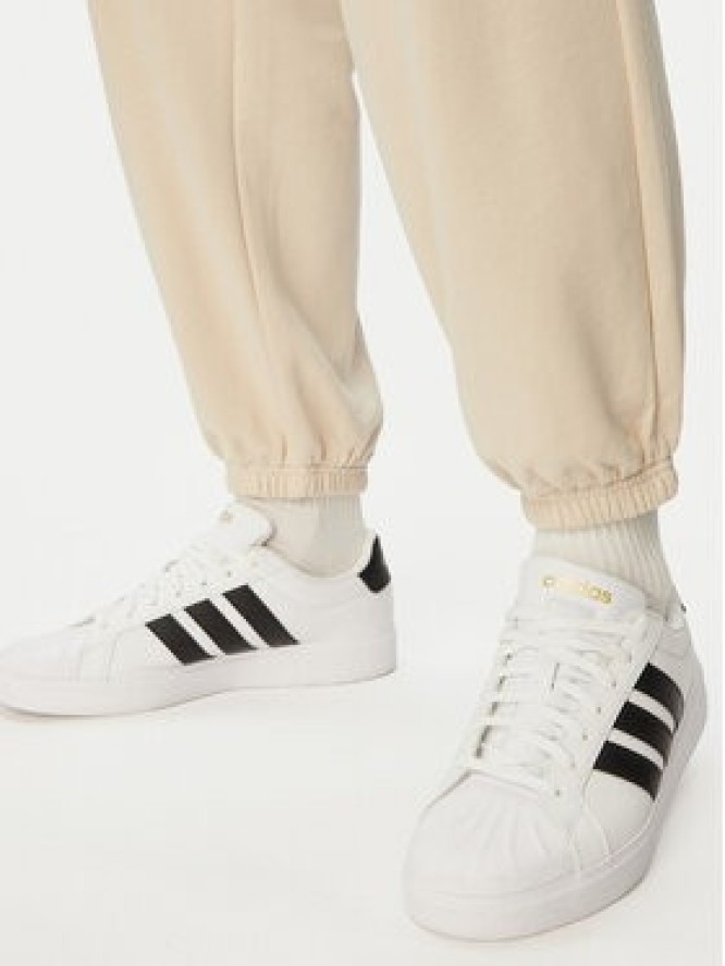 adidas Spodnie dresowe Seasonal Essentials Collegiate French Terry Cuffed KF4265 Beżowy Regular Fit