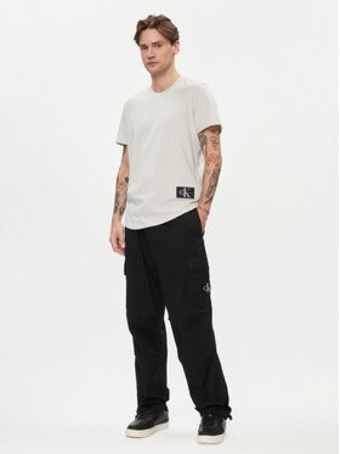 Calvin Klein Jeans Spodnie materiałowe J30J325116 Czarny Straight Fit