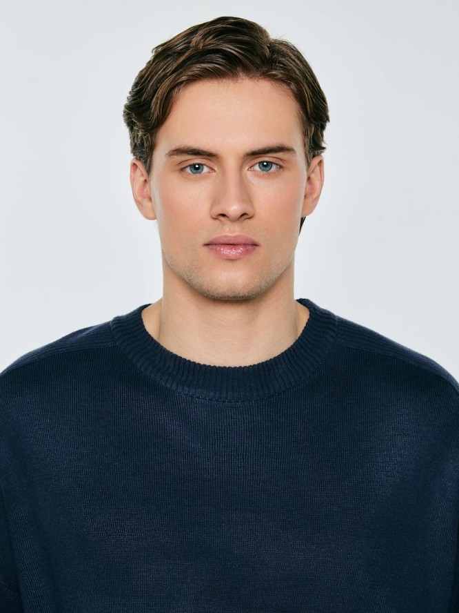 Sweter męski granatowy Stan 403