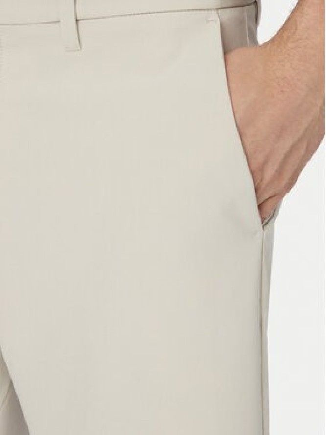 BOSS Szorty materiałowe S Commuter 10.5 Inch 50540337 Beżowy jasny Slim Fit