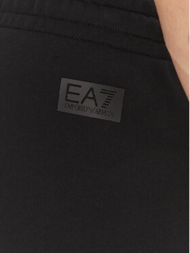 EA7 Emporio Armani Szorty sportowe 7M000153 AF10432 UC001 Czarny Regular Fit