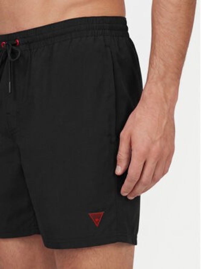 Guess Szorty kąpielowe F6GT24 WG282 MEDIUM Czarny Regular Fit