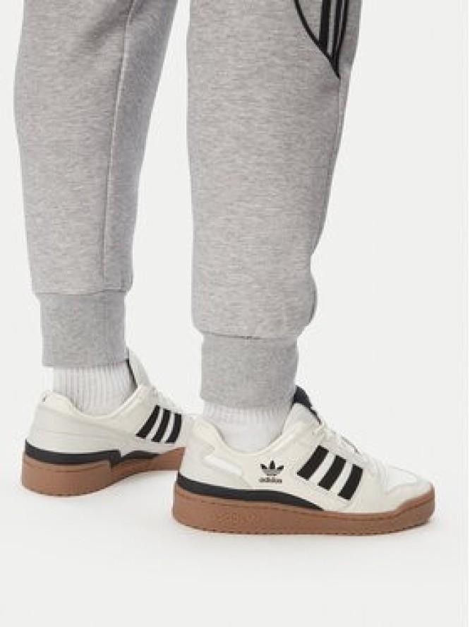 adidas Spodnie dresowe Spacer Teamgeist 26 Cutline Cuffed KR7072 Szary Regular Fit