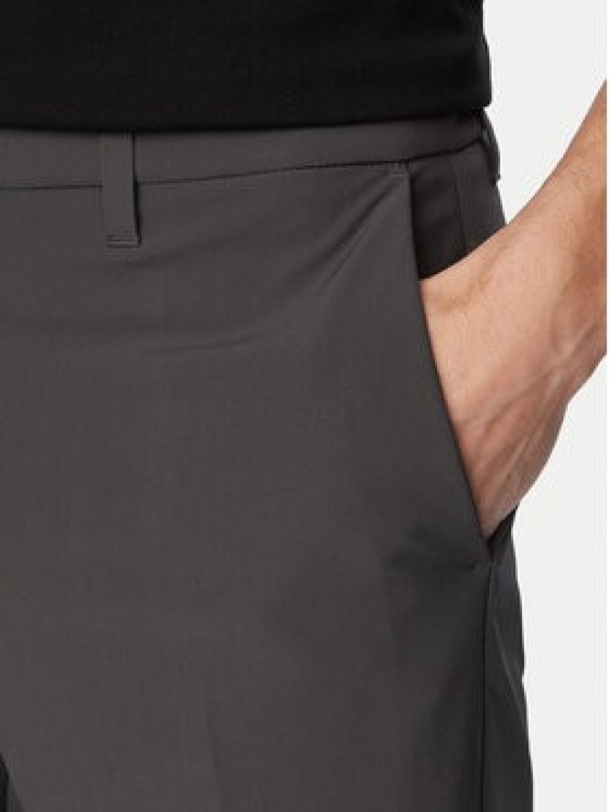 BOSS Szorty materiałowe S Commuter 10.5 Inch 50540337 Zielony ciemny Slim Fit