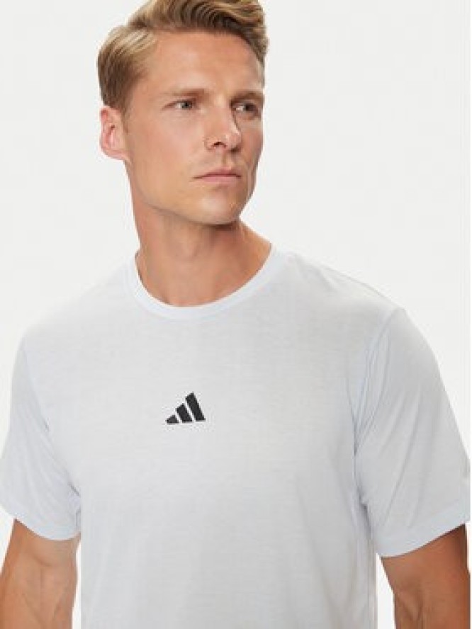 adidas Koszulka techniczna Workout Logo IT2128 Niebieski Regular Fit