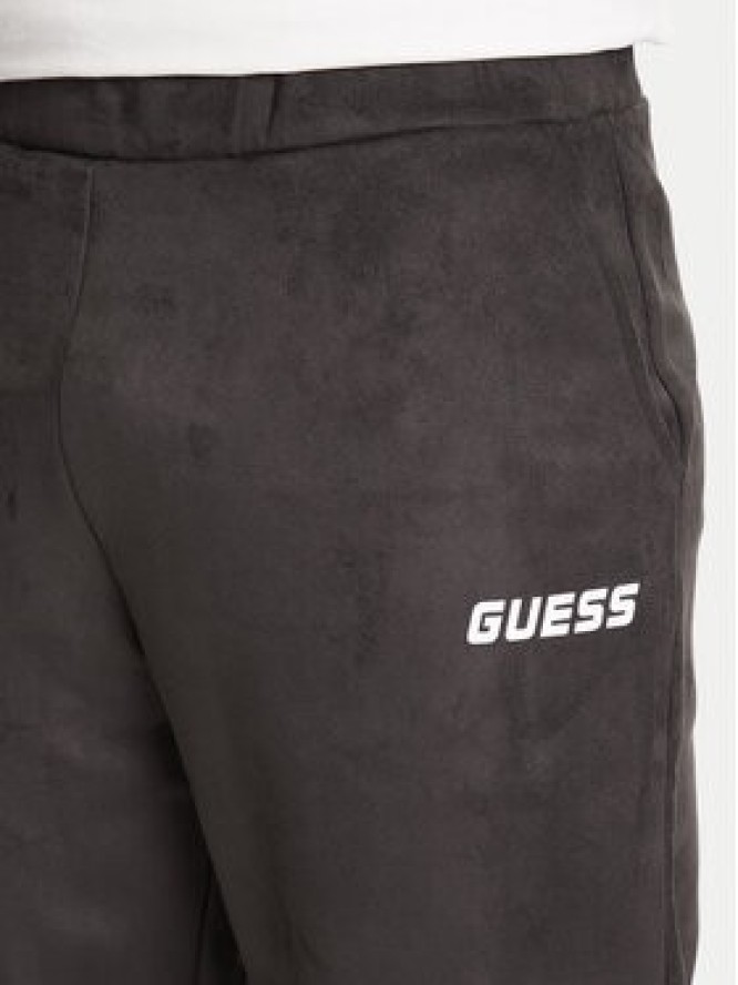 Guess Spodnie dresowe Z5YB03 KCJY2 Zielony Regular Fit