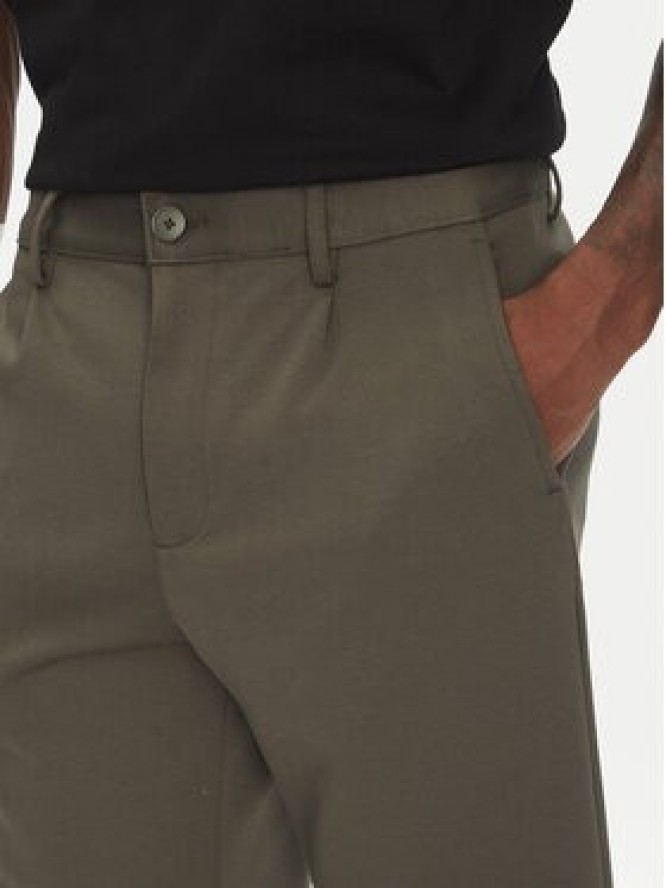 Lindbergh Szorty materiałowe 30-506062 Zielony Regular Fit