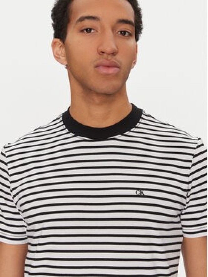Calvin Klein Jeans T-Shirt J30J326683 Czarny Regular Fit
