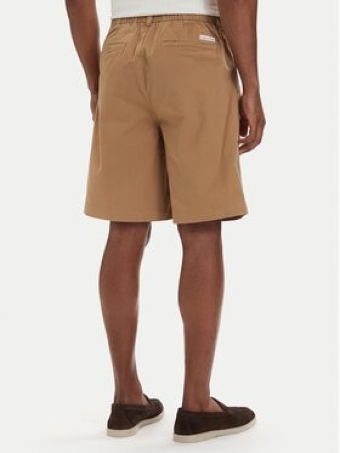 Calvin Klein Jeans Szorty materiałowe LV04RF612G Beżowy ciemny Regular Fit