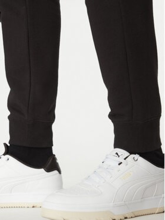 Puma Spodnie dresowe Ess No. 1 Logo 682608 Czarny Regular Fit