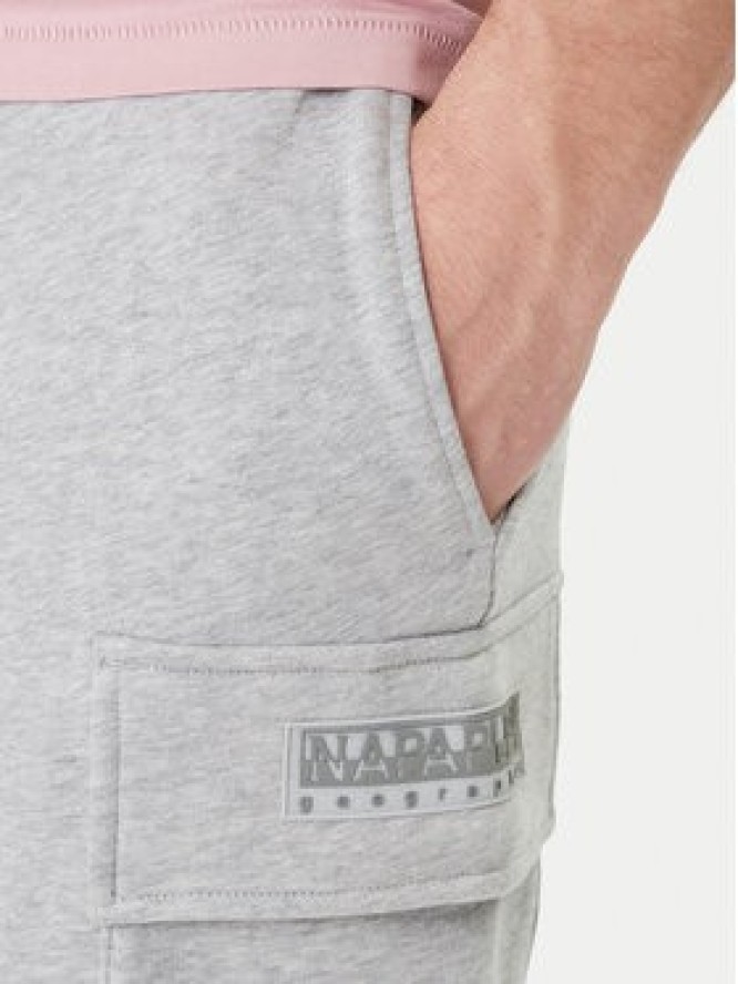 Napapijri Szorty sportowe N-Box Logo NP0A4I59 Szary Relaxed Fit