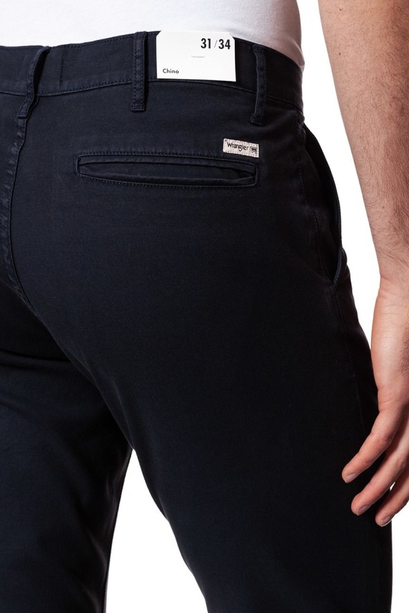 WRANGLER SPODNIE MĘSKIE CHINO NAVY WASHED W16LHE49I 112127311