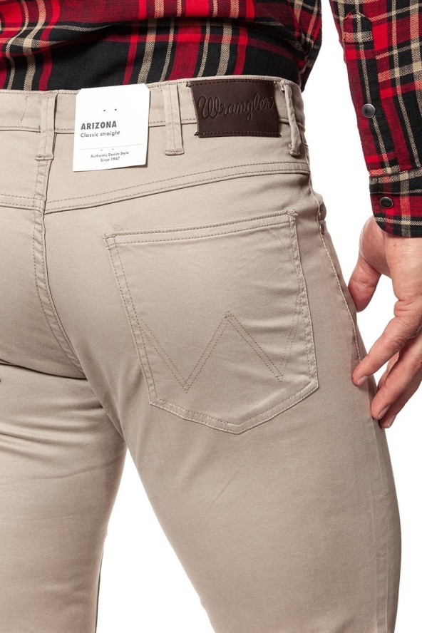 WRANGLER SPODNIE MĘSKIE ARIZONA DESERT TAUPE W12ORW227 112126446
