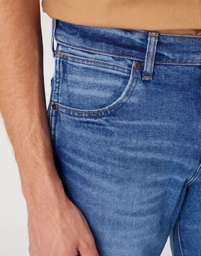 WRANGLER LARSTON MĘSKIE SPODNIE JEANSOWE JEANSY SMOKE SEA W18SYLZ71 112330754