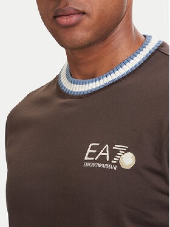 EA7 Emporio Armani T-Shirt 7M002131 AF12957 U6027 Brązowy ciemny Regular Fit