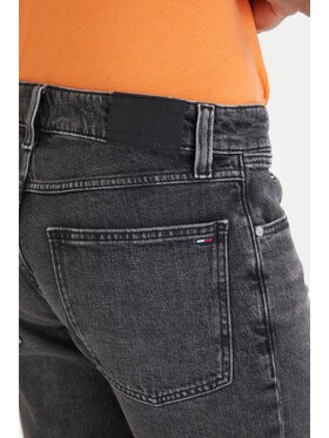 Tommy Jeans Szorty jeansowe Ronnie DM0DM22976 Czarny Slim Fit