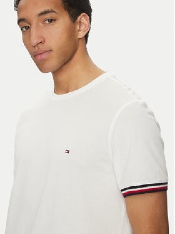 Tommy Hilfiger T-Shirt Global Stripe MW0MW38630 Biały Regular Fit
