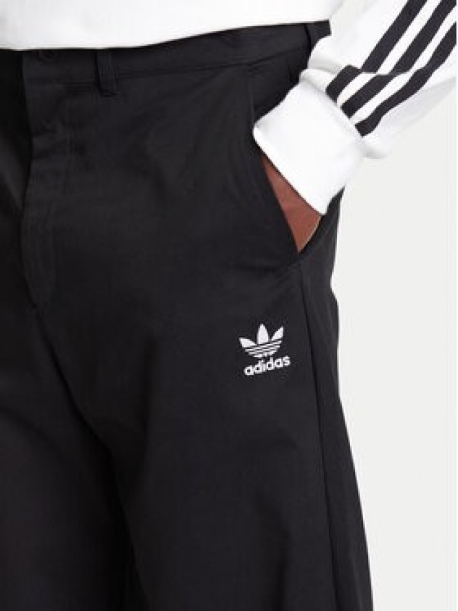 adidas Spodnie materiałowe Trefoil Essentials JD2442 Czarny Regular Fit