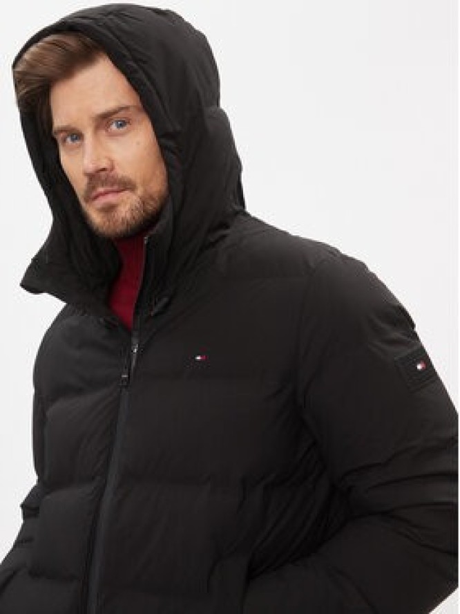 Tommy Hilfiger Kurtka zimowa MW0MW33958 Czarny Regular Fit