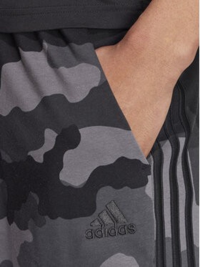 adidas Szorty sportowe Seasonal Essentials Camouflage IY6630 Szary Regular Fit