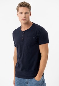 T-shirt z rozpinanym dekoltem TM-HUBRIS