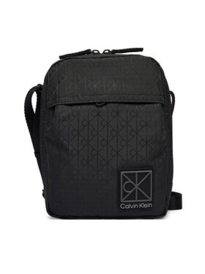 Calvin Klein Saszetka Utility Emblem Reporter LV04D3303G Czarny