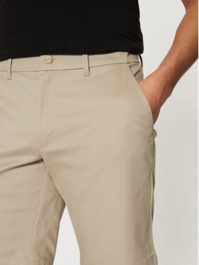 Calvin Klein Szorty materiałowe K10K114071 Beżowy Slim Fit
