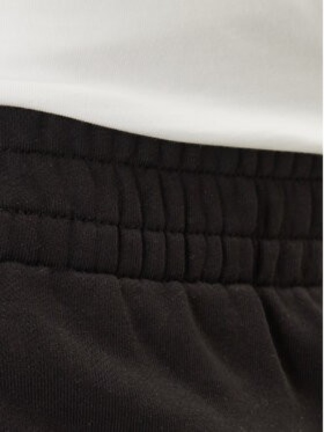 Calvin Klein Szorty sportowe LV04LF240G Czarny Regular Fit