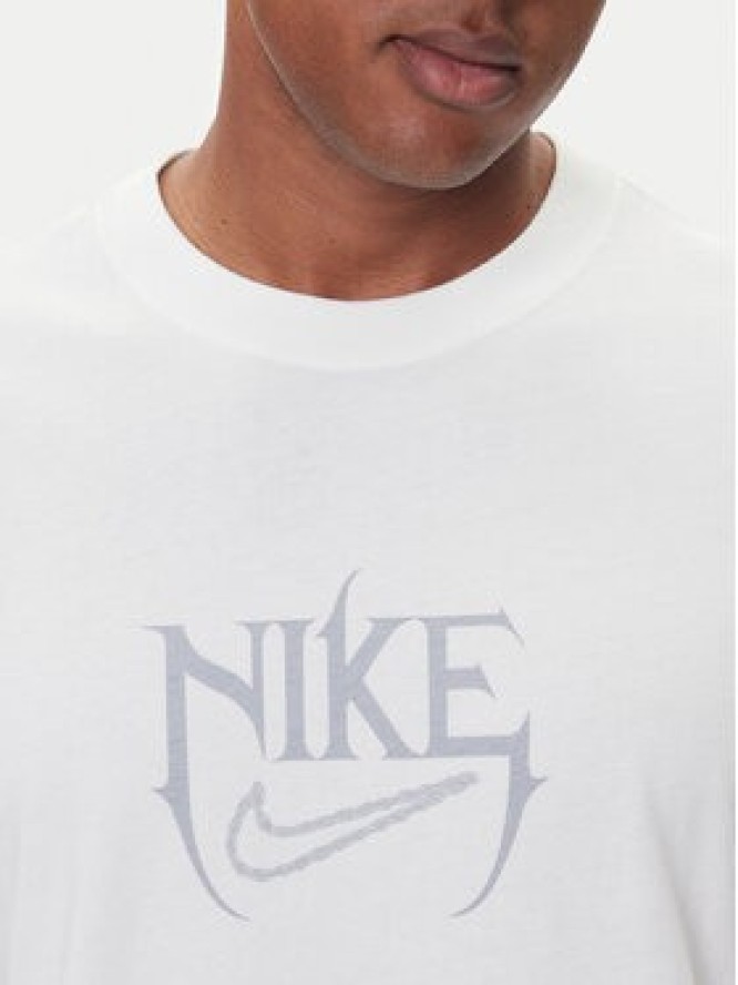 Nike T-Shirt HJ3431 121 Biały Loose Fit