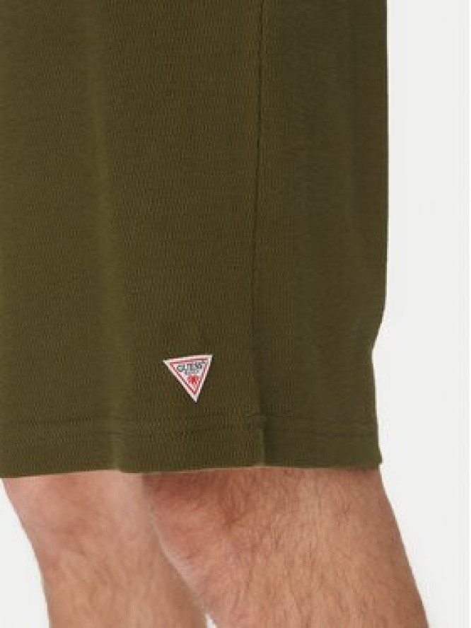 Guess Szorty sportowe F5GD00 KC5Y1 Khaki Regular Fit