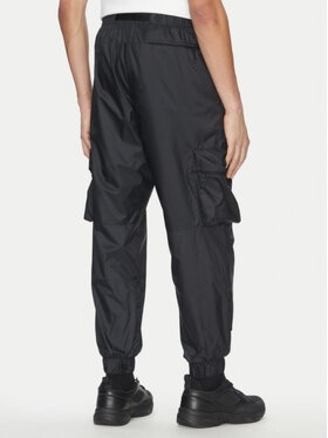 Nike Spodnie dresowe FB7911 010 Czarny Regular Fit