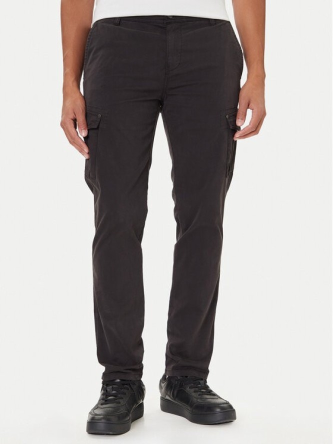 Mustang Spodnie materiałowe Daytona 1016826 Czarny Slim Fit