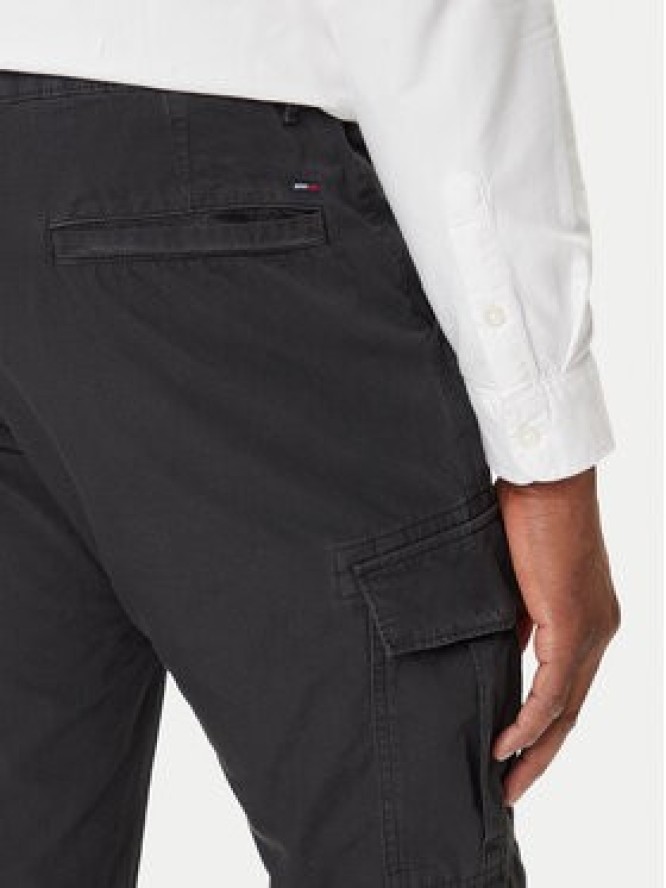 Tommy Jeans Joggery Austin DM0DM21791 Czarny Slim Fit