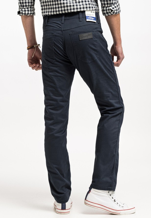 WRANGLER GREENSBORO MĘSKIE SPODNIE MATERIAŁOWE CHINO CHINOSY MARINE NAVY W15QOFB14 112320811