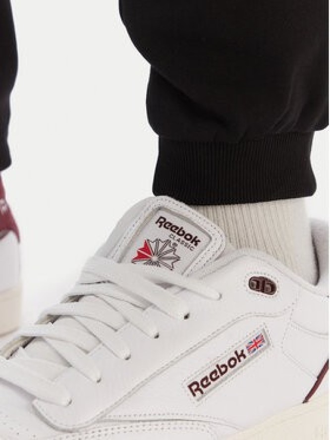 Reebok Spodnie dresowe Winslow RK25140CCM Czarny Regular Fit