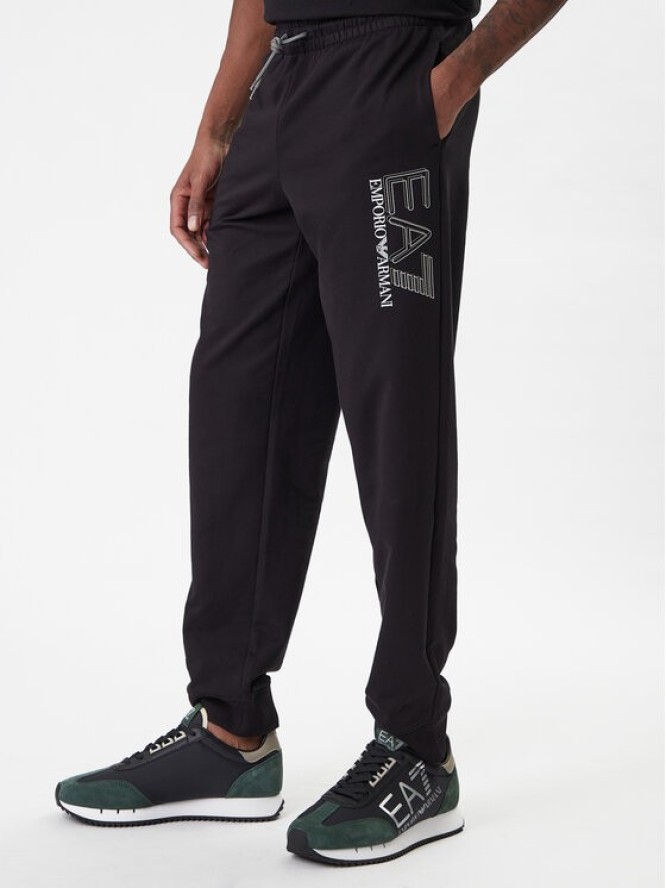 EA7 Emporio Armani Spodnie dresowe 7M001316 AF13512 UC001 Czarny Regular Fit