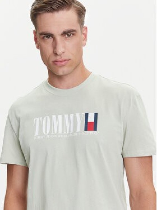 Tommy Jeans T-Shirt Dna Flag DM0DM21941 Zielony Regular Fit