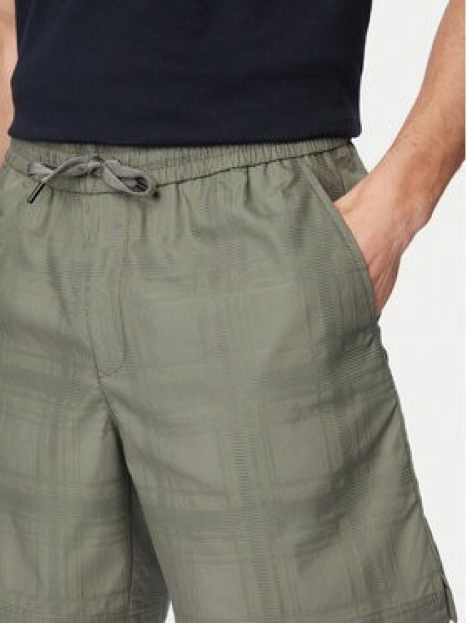 BOSS Szorty materiałowe Sandrew 50559371 Szary ciemny Regular Fit