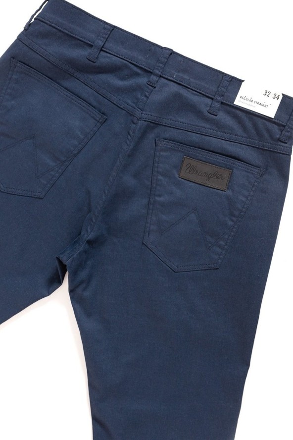 WRANGLER SPODNIE MĘSKIE GREENSBORO NAVY W15QGE114 112126910