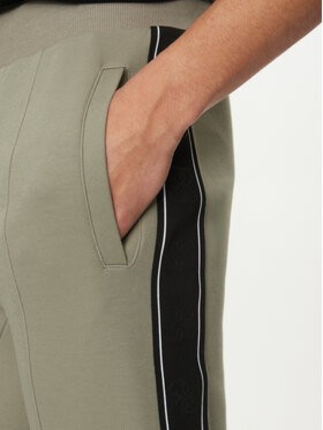 Guess Spodnie dresowe Z2YB09 KB3P2 Zielony Regular Fit