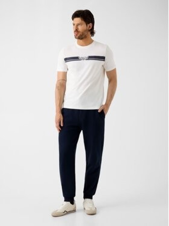 Guess T-Shirt 183445 Biały Classic Fit