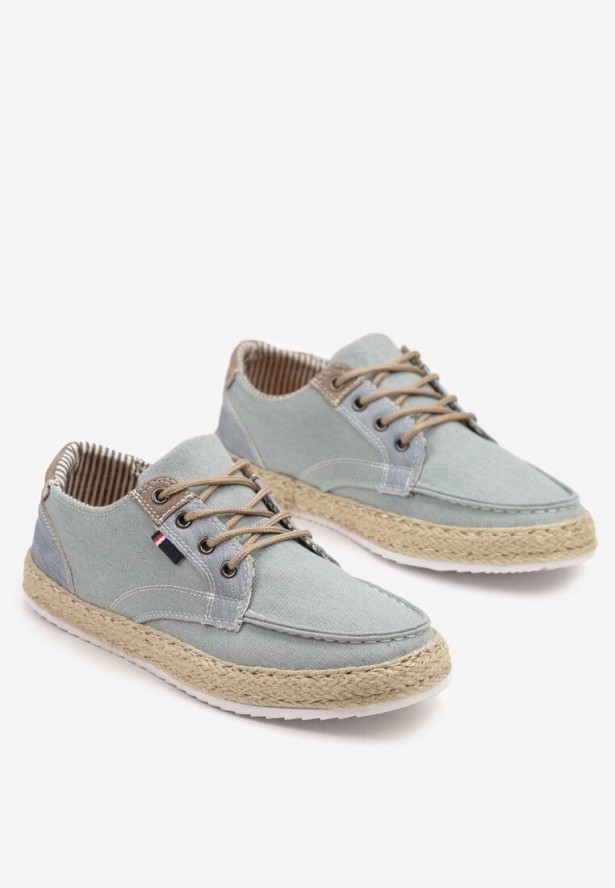 Jasnoniebieskie Półbuty z Ozdobnymi Przeszyciami i Plecioną Podeszwą Ivelritia