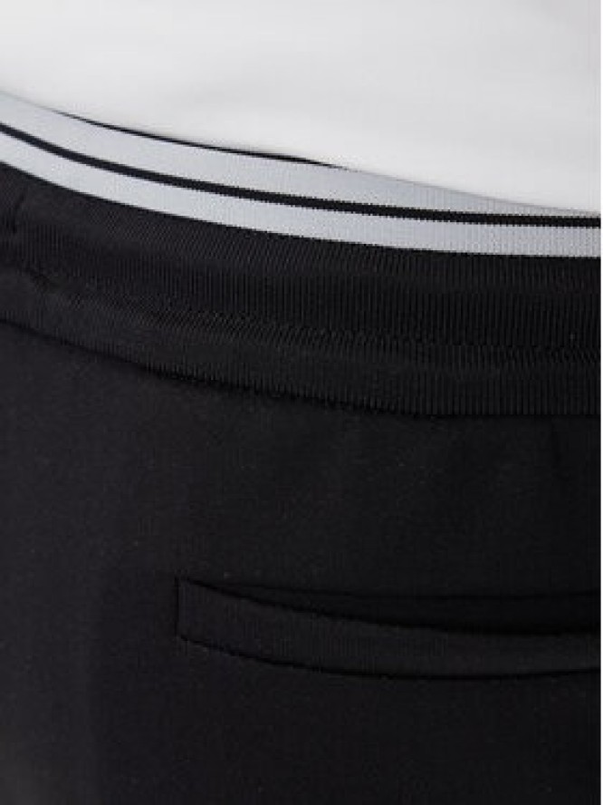 BOSS Spodnie dresowe Zone 50543070 Czarny Regular Fit