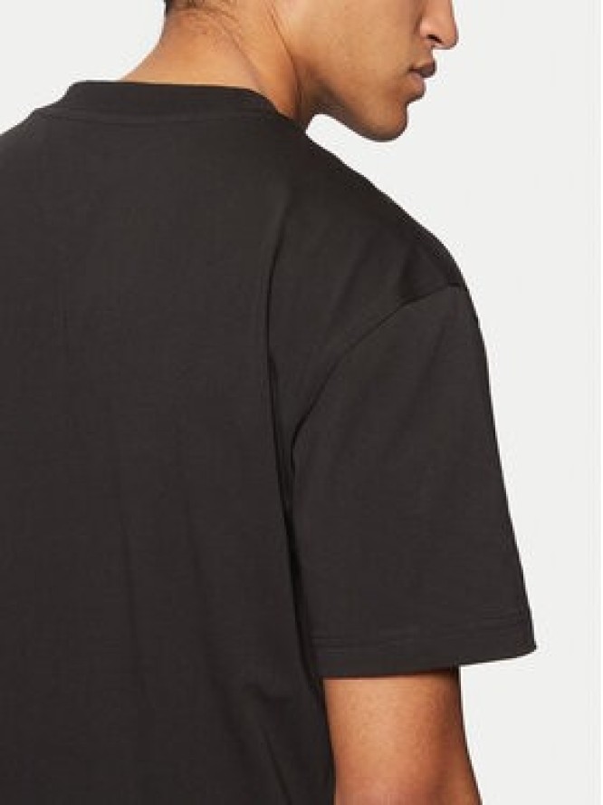 Calvin Klein Jeans T-Shirt Bristle Monologo J30J327107 Czarny Regular Fit