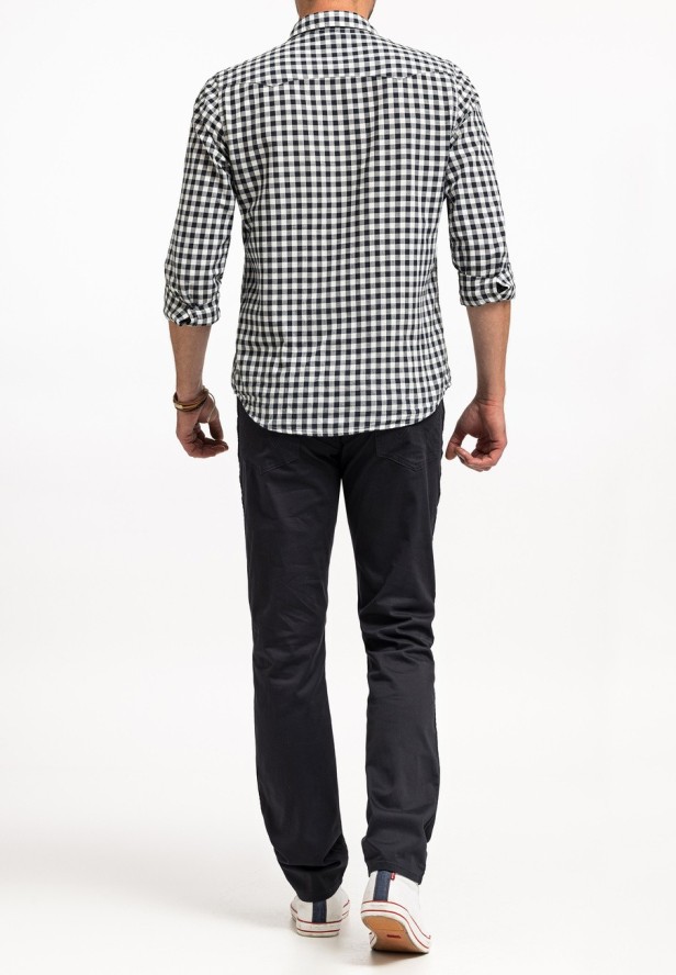 WRANGLER TEXAS SLIM MĘSKIE SPODNIE MATERIAŁOWE DARK NAVY W12SEAXAE 112330702