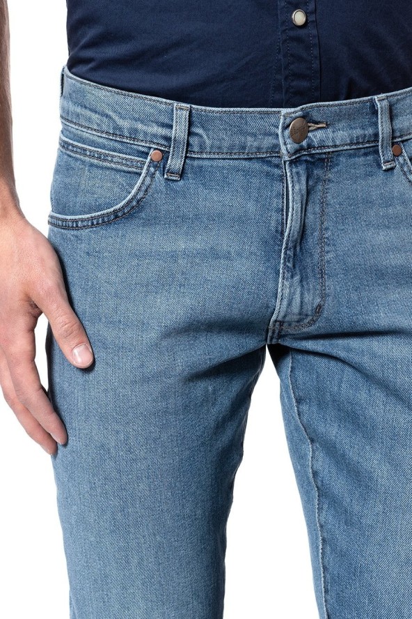 WRANGLER SPODNIE MĘSKIE LARSTON BLUE CHARM W18S2324Z 112127420