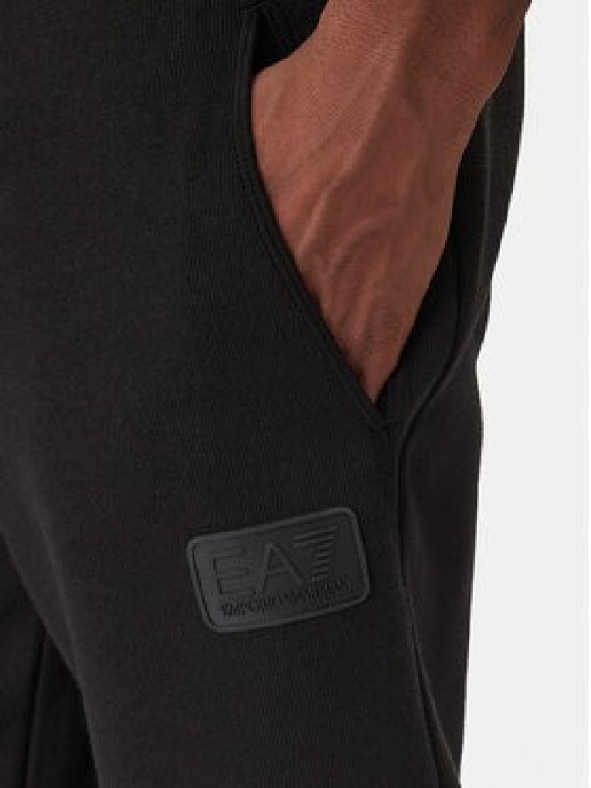 EA7 Emporio Armani Spodnie dresowe 7M001367 AF22262 UC001 Czarny Regular Fit