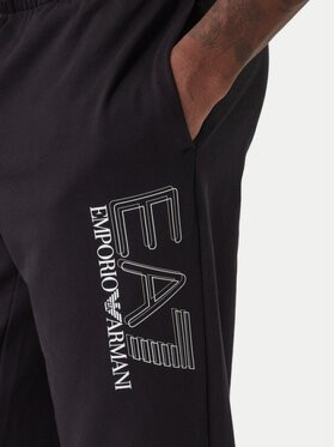 EA7 Emporio Armani Spodnie dresowe 7M001316 AF13512 UC001 Czarny Regular Fit