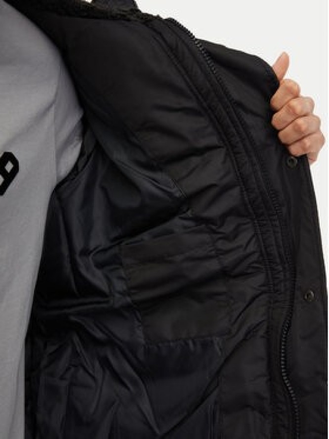 Gap Kurtka zimowa 726377-01 Czarny Regular Fit