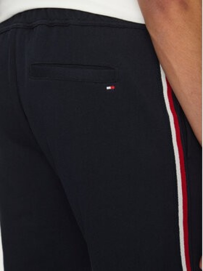 Tommy Hilfiger Szorty materiałowe Global Stripe MW0MW39255 Granatowy Regular Fit